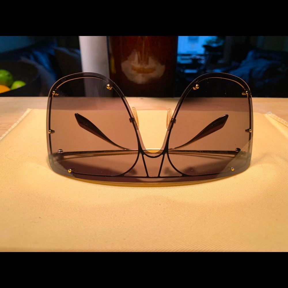 ALEXANDER MCQUEEN SKULL MASK SUNGLASSES SOLD-OUT!!!